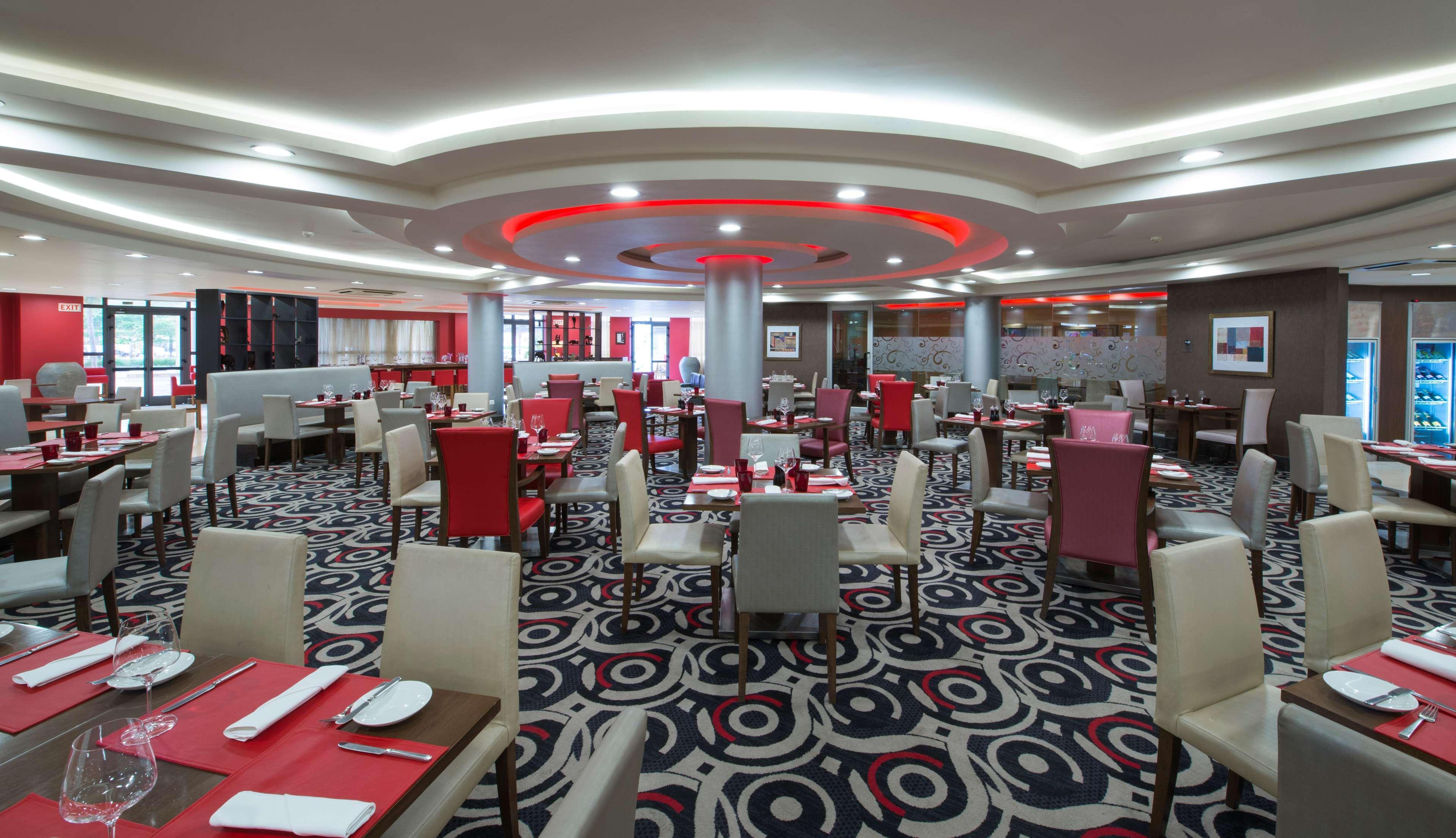 Radisson Blu Hotel Lusaka Bagian luar foto Restaurant